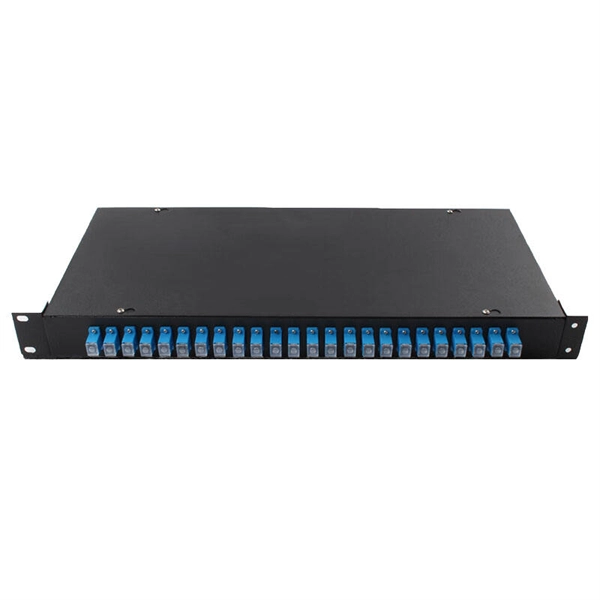 What devices are connected to the fiber optic patch cord 