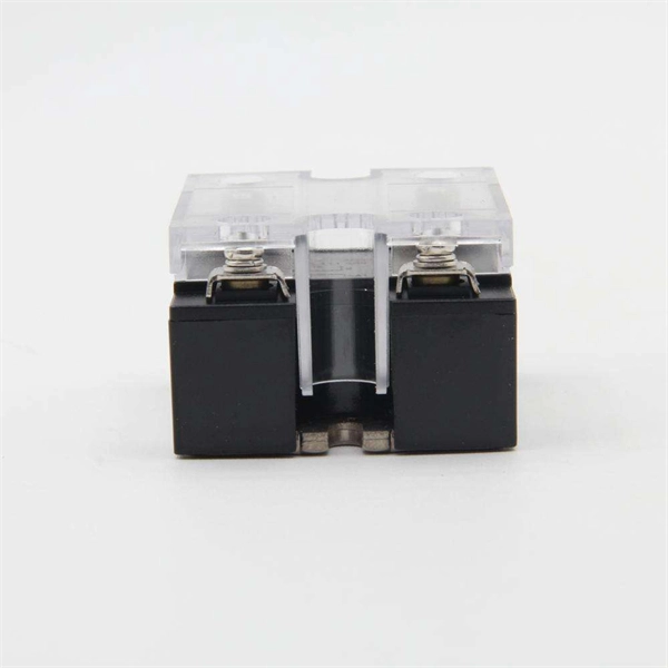 How many layers does the access switch use 