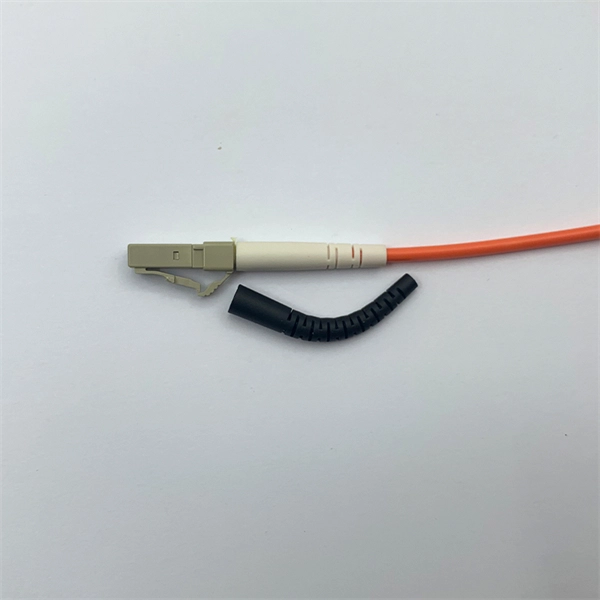 Does a fiber optic splitter require power 