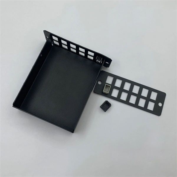 How to check the length and width of a distribution box