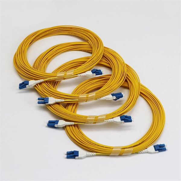 Hungarian Cost Data Center Cold Aisle 19-inch