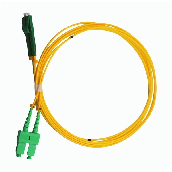 Vertical cable tray tie plate