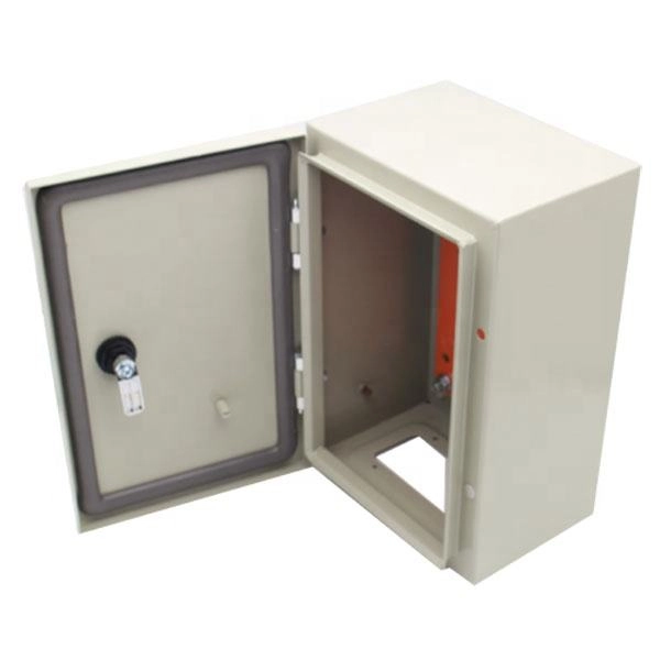 Photovoltaic DC line to combiner box