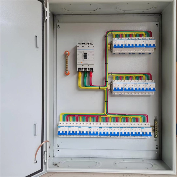 Fiber optic cables are made of glass 